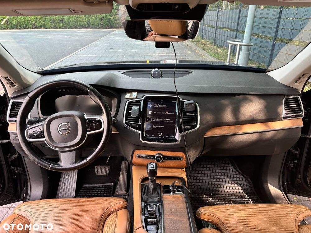 Volvo XC 90 - 8