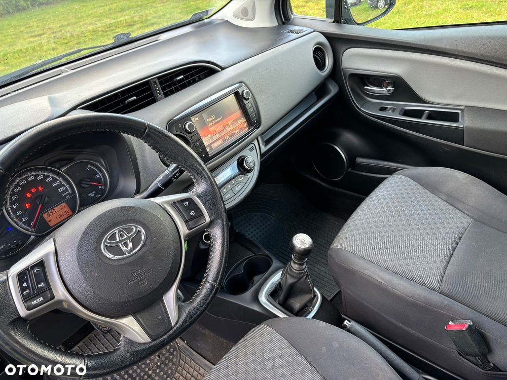 Toyota Yaris - 6