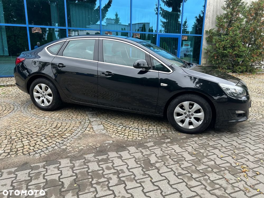 Opel Astra 1.4 T Business EU6 - 23