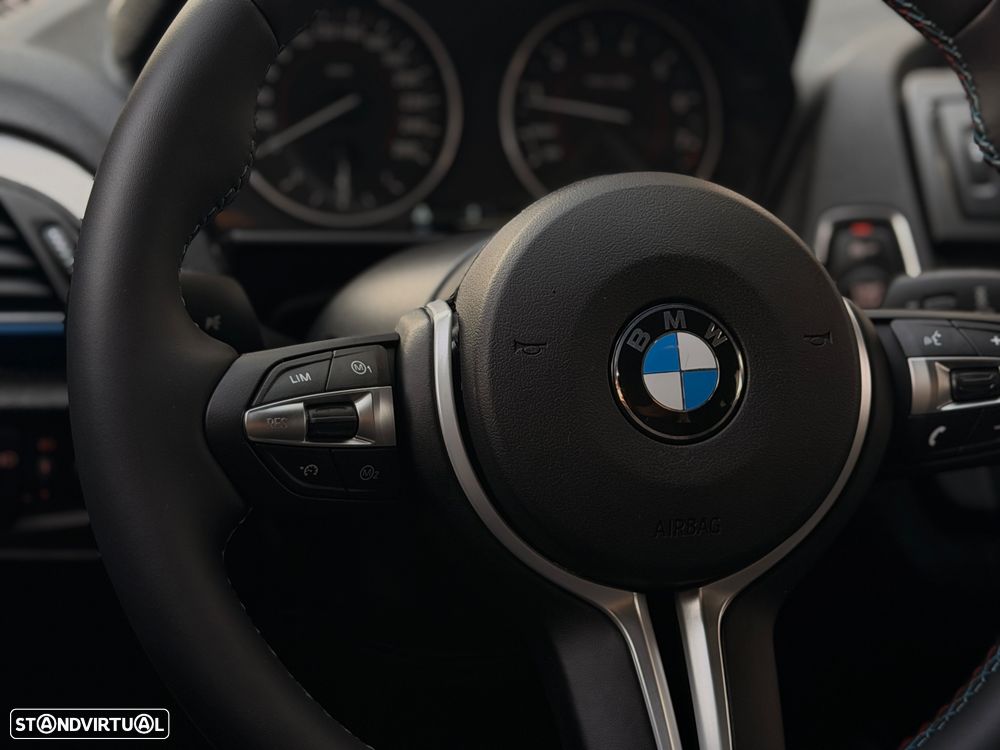 BMW 118 i Pack M - 38