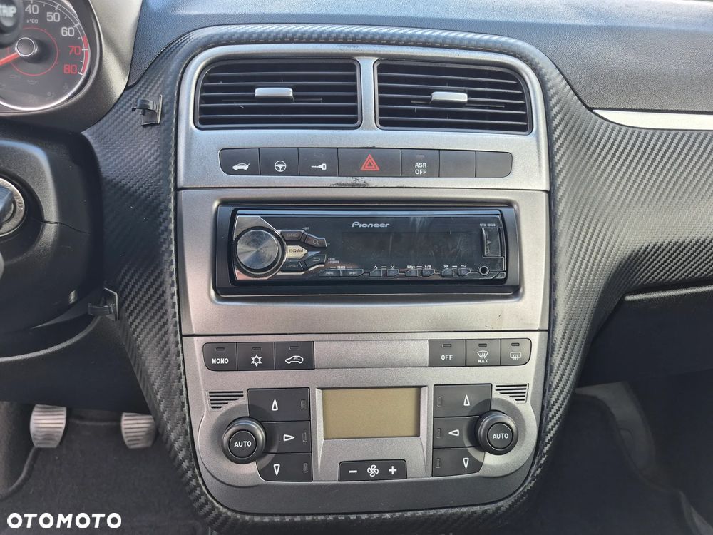 Fiat Grande Punto 1.4 T-Jet 16V Racing - 16