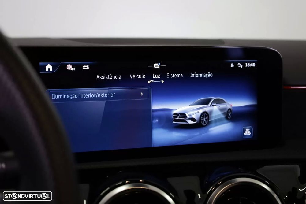 Mercedes-Benz A 180 Limousine d AMG Line Aut. - 40