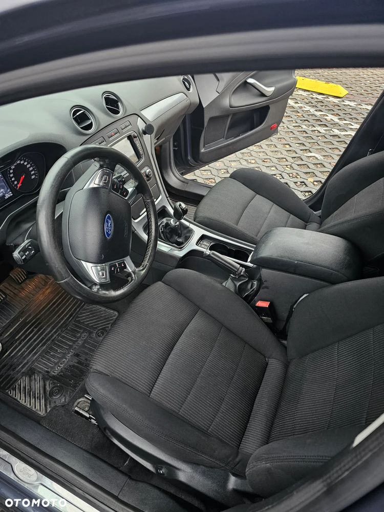 Ford Mondeo Turnier 2.0 TDCi Ambiente - 6