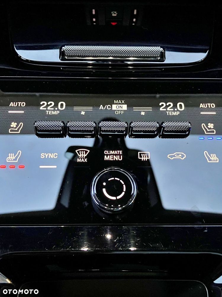 Porsche Cayenne - 23