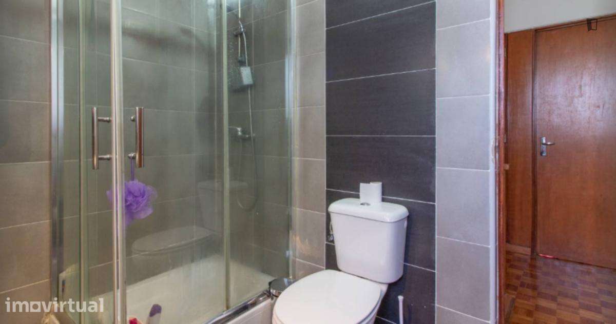 Apartamento com 5 quartos - localizado em Olivais Lisbon - Grande imagem: 2/23