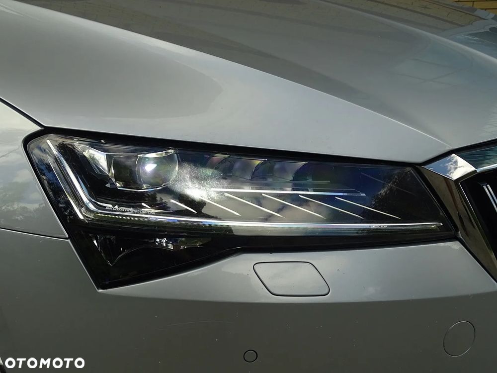 Skoda Superb 2.0 TDI SCR Style DSG - 29