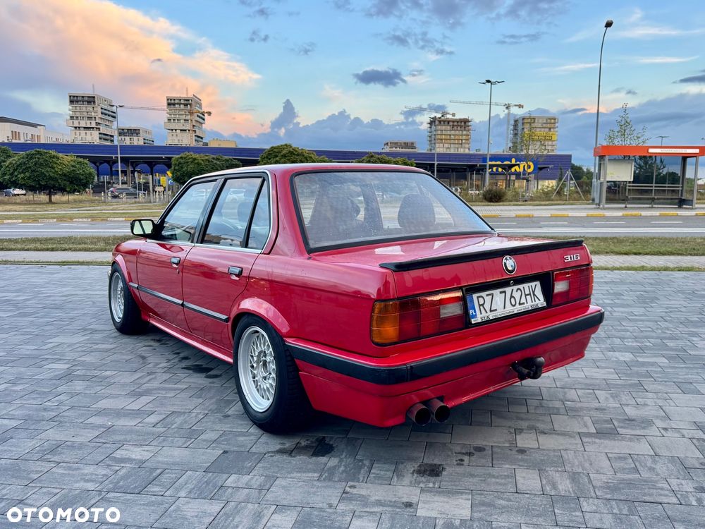 BMW Seria 3 316i - 14