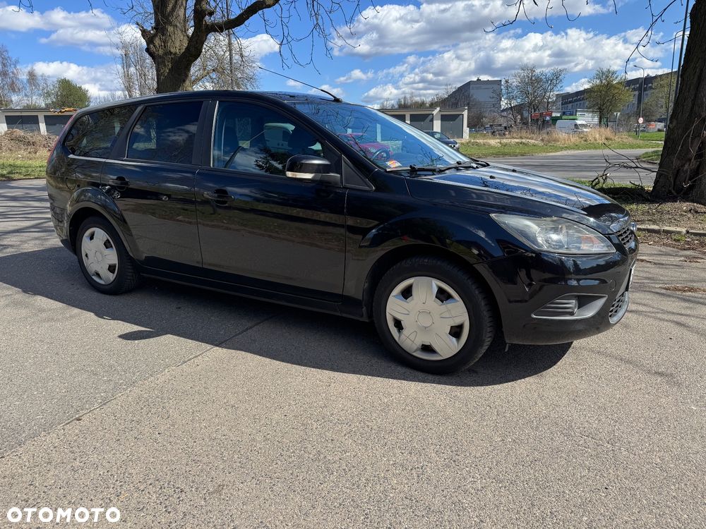 Ford Focus 1.8 FF Ambiente - 4
