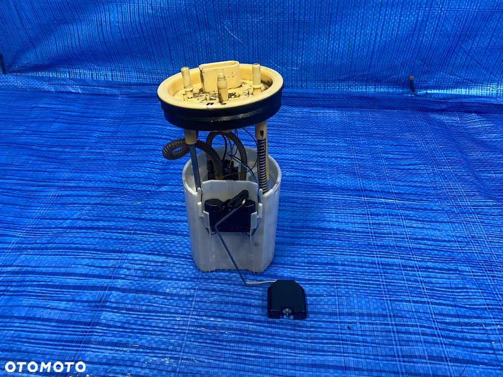 POMPA PALIWA PŁYWAK SKODA RAPID 1.6TDI 17R ; 6RA919050A ORYGINAŁ - 1