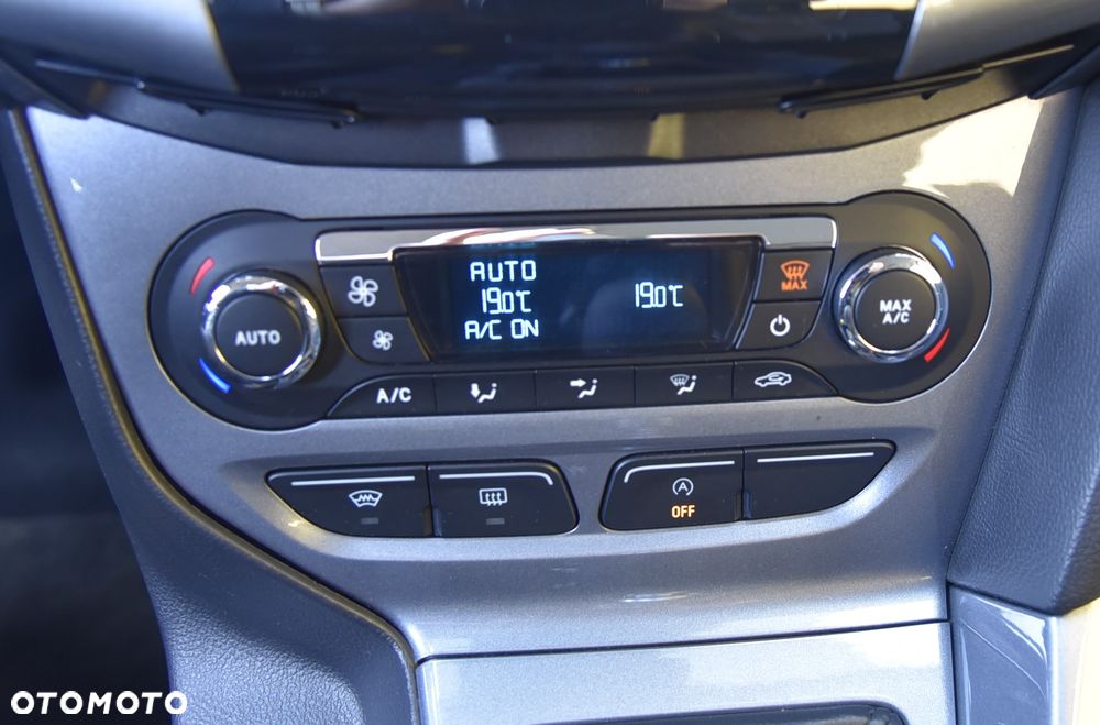 Ford Focus 1.6 EcoBoost Start-Stopp-System Titanium - 22