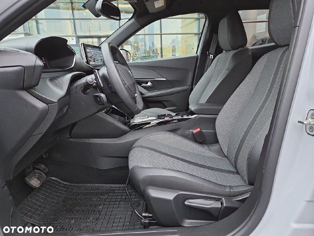 Peugeot 2008 - 9