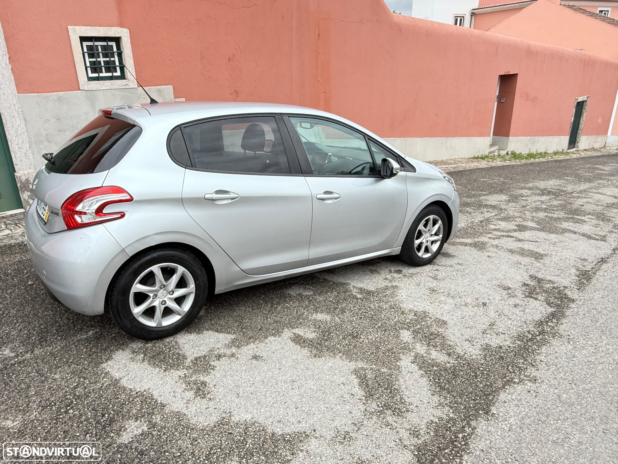 Peugeot 208 1.4 HDi Access - 8