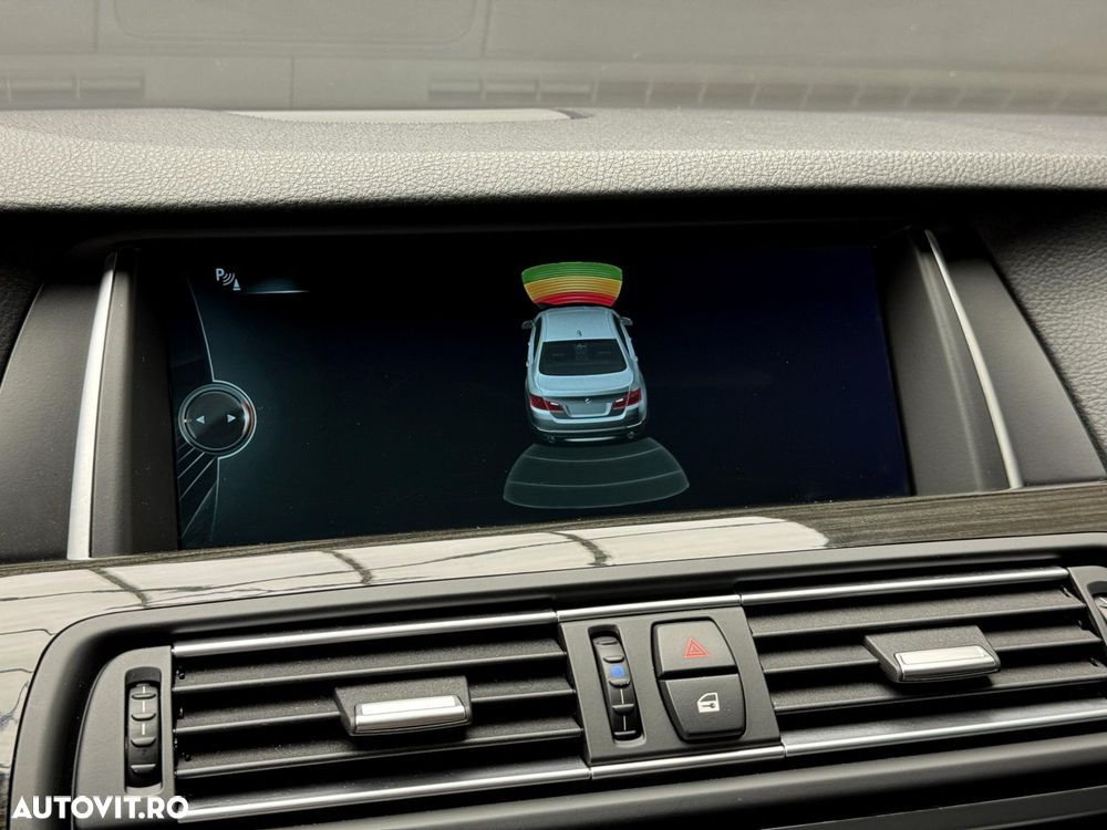BMW Seria 5 525d xDrive Aut. Luxury Line - 15