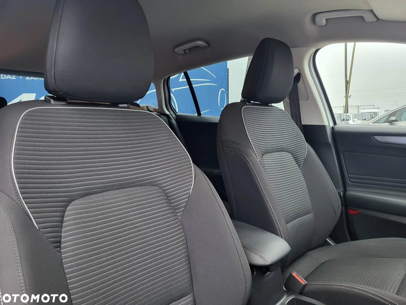 Ford Focus 1.0 EcoBoost Hybrid ACTIVE DESIGN - 18