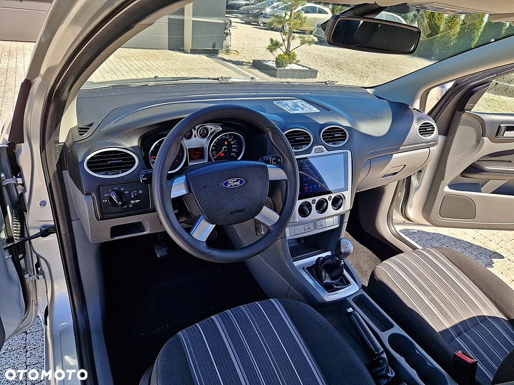 Ford Focus 1.6 16V Connect - 13