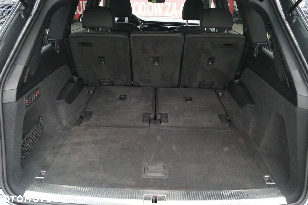 Audi Q7 - 17