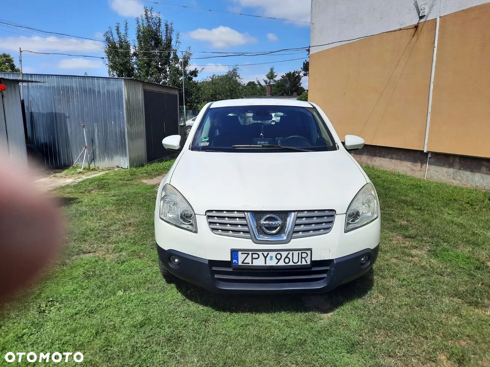 Nissan Qashqai - 1