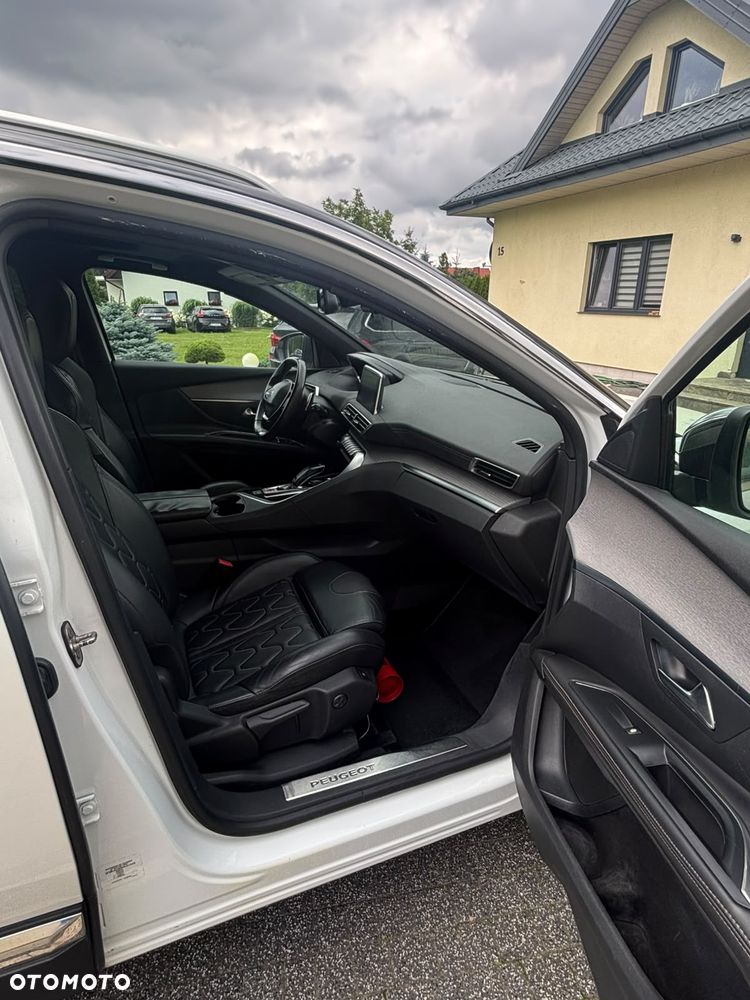 Peugeot 5008 - 17
