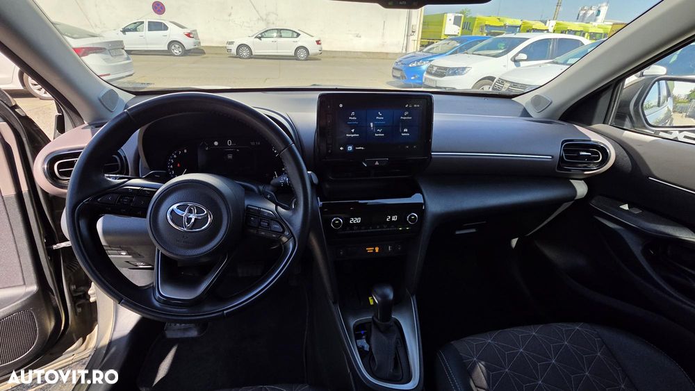 Toyota Yaris Cross 1.5 CVT Dynamic - 9