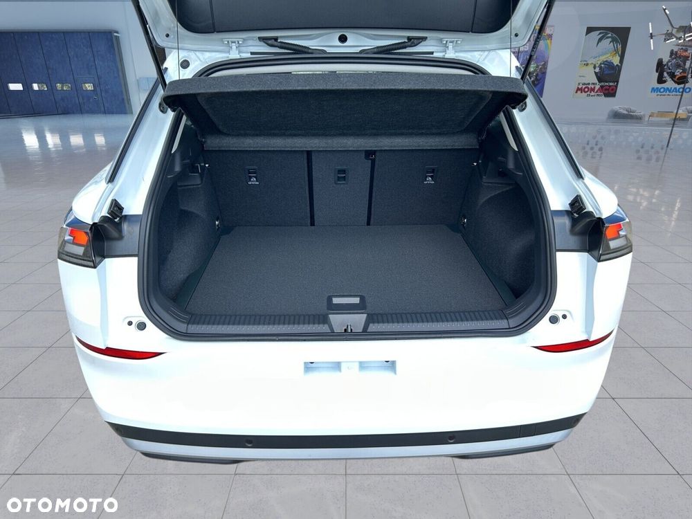 Volkswagen T-Roc 1.5 eTSI Life DSG - 28