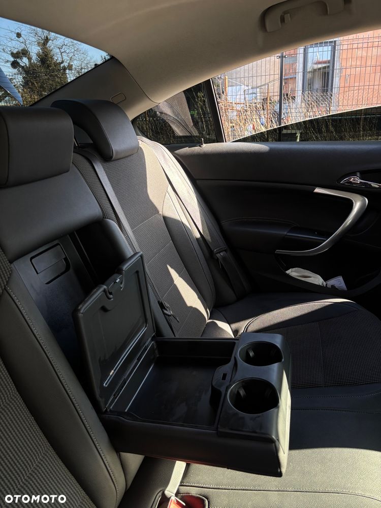 Opel Insignia 2.0 CDTI ecoFLEX - 11