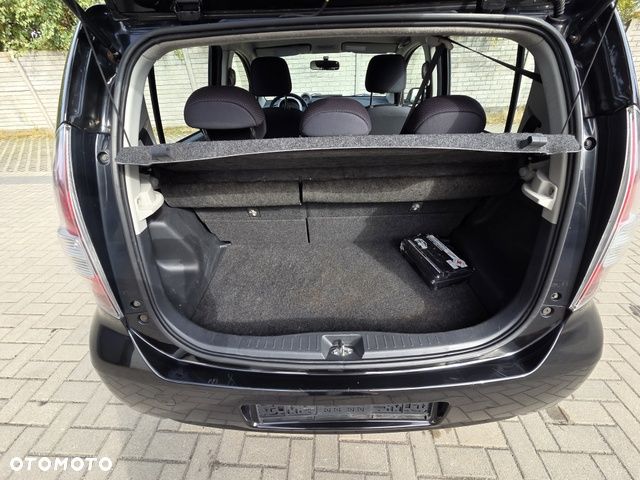 Daihatsu Sirion - 15