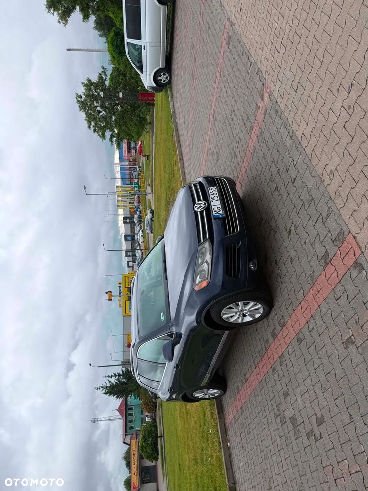 Volkswagen Touareg - 12