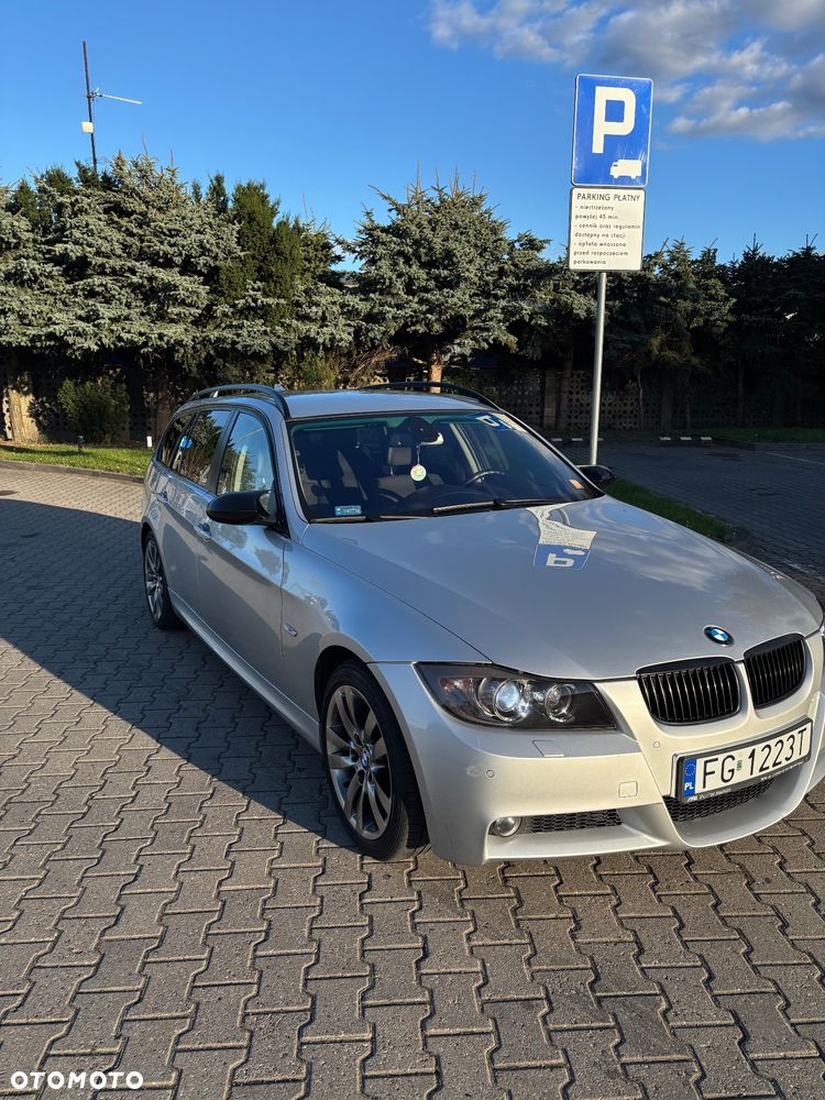 BMW Seria 3 325xi - 10