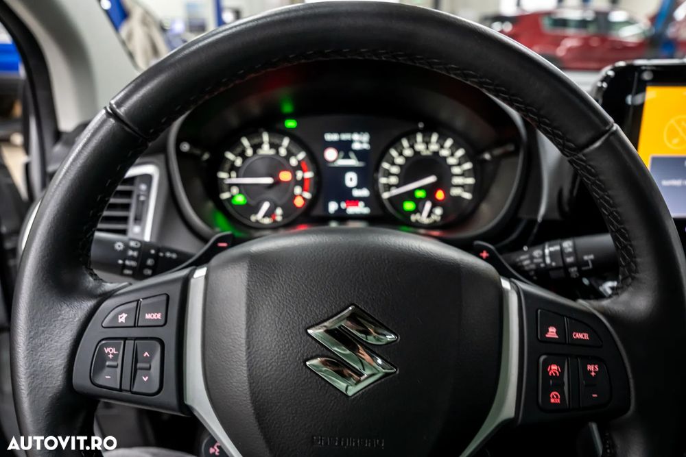 Suzuki S-Cross 1.5 AllGrip HEV Luxus - 16