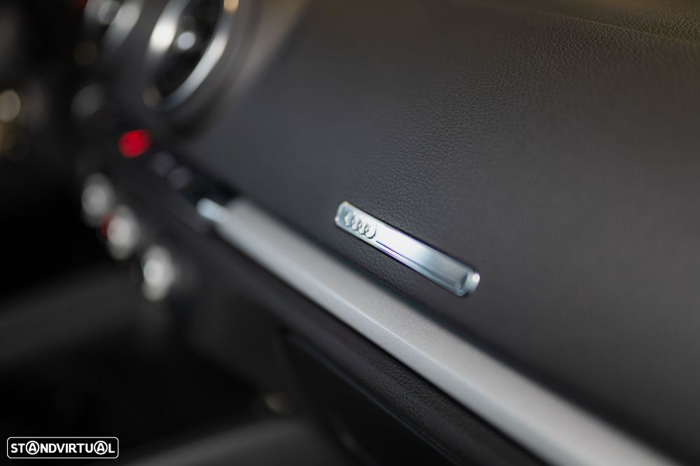 Audi A3 Limousine 1.6 TDI - 35