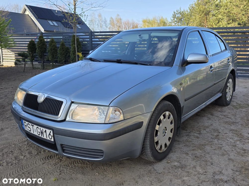 Skoda Octavia 1.6 Tour Ice - 19