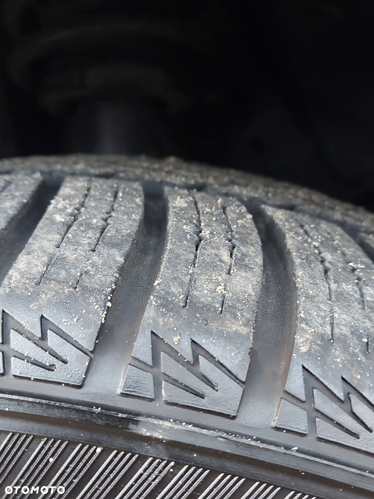 BMW X1 sDrive18i - 24