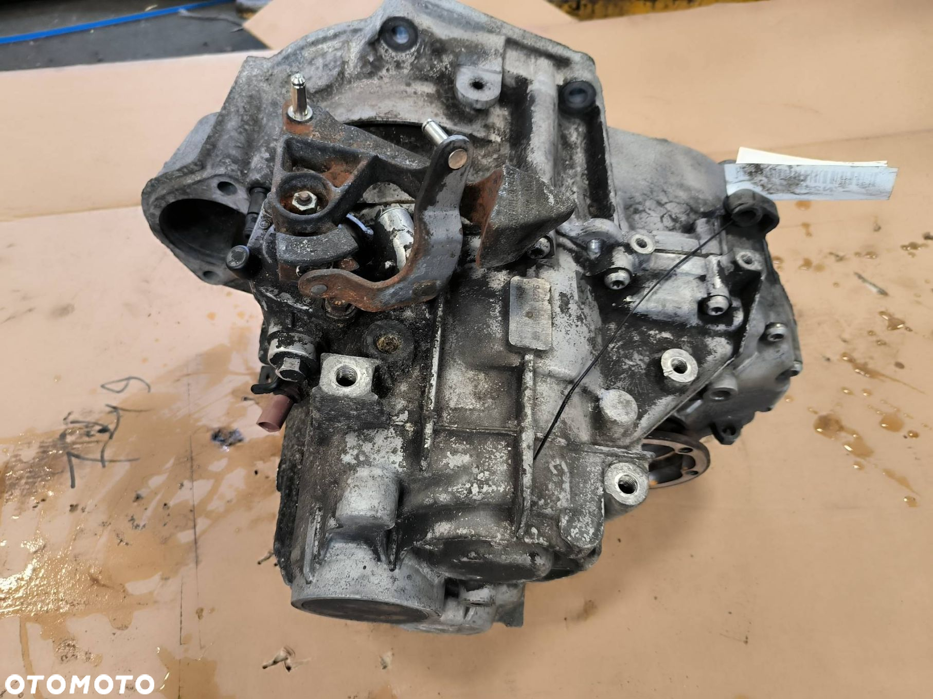 SKRZYNIA BIEGÓW VOLKSWAGEN PASSAT B6 JLU 2.0 TDI - 5