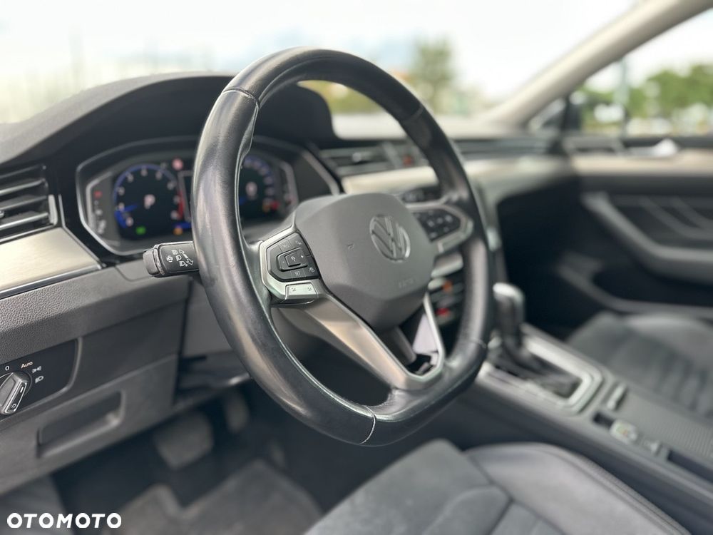 Volkswagen Passat 2.0 TSI Elegance DSG - 11