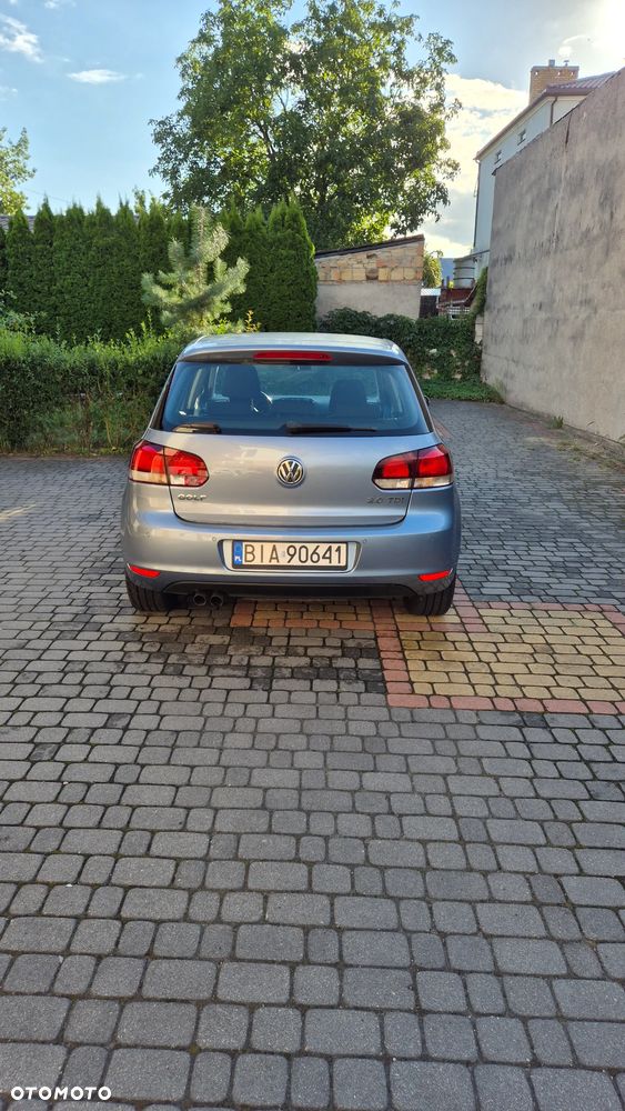 Volkswagen Golf 2.0 TDI Highline - 4