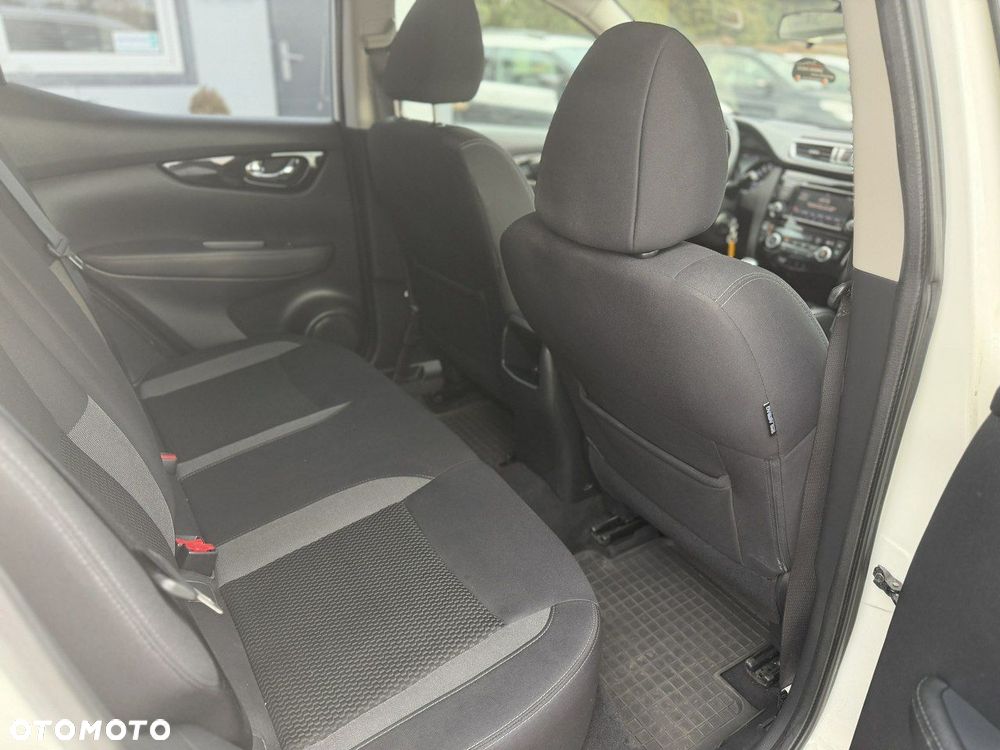 Nissan Qashqai 1.3 DIG-T MHEV N-Connecta - 29