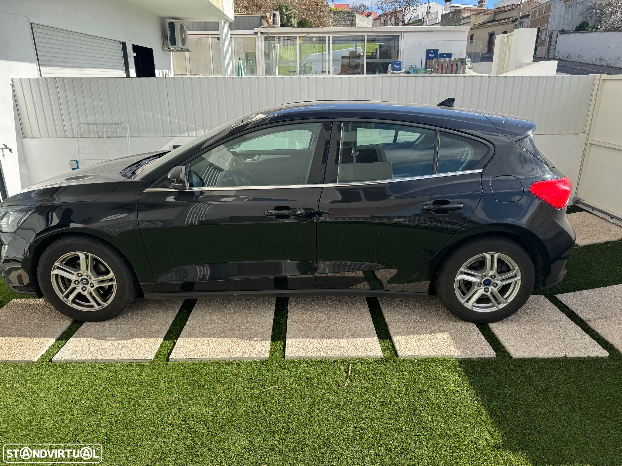 Ford Focus 1.0 EcoBoost S&S Aut. TITANIUM - 7