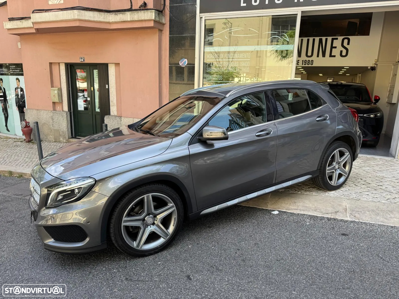 Mercedes-Benz GLA 220 CDi AMG Line 4-Matic - 2
