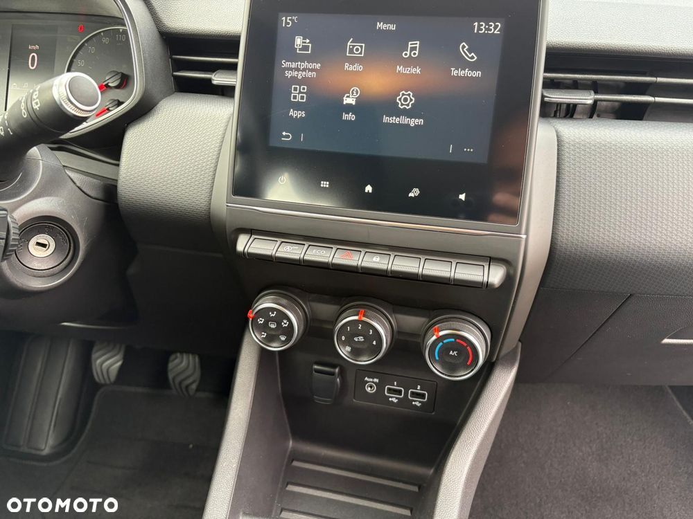 Renault Clio 1.0 TCe Equilibre - 23
