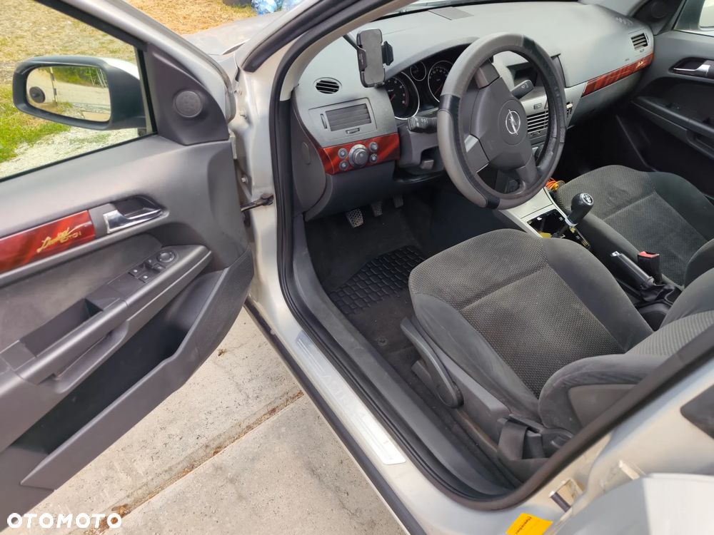 Opel Astra 1.6 Enjoy - 9