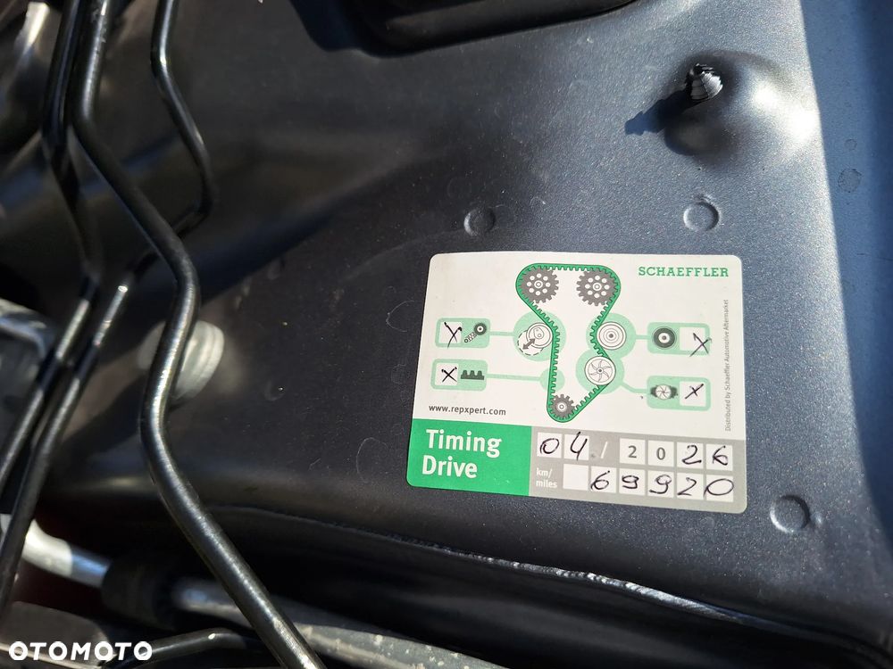 Audi A4 Avant 2.0 TDI DPF clean diesel quattro S tronic S line Sportpaket - 6