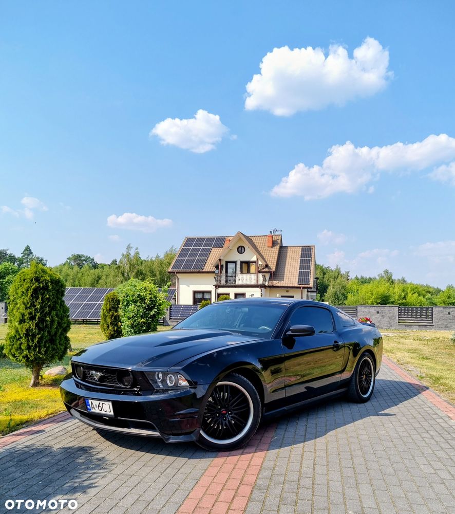 Ford Mustang - 2