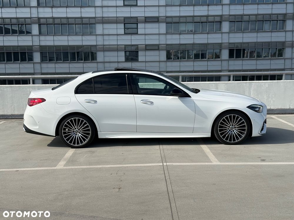 Mercedes-Benz Klasa C 220 d mHEV AMG - 9
