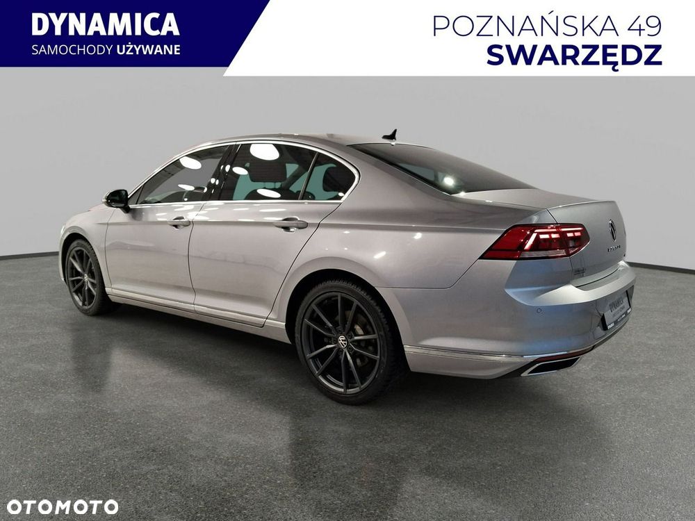 Volkswagen Passat 2.0 TDI Elegance DSG - 6