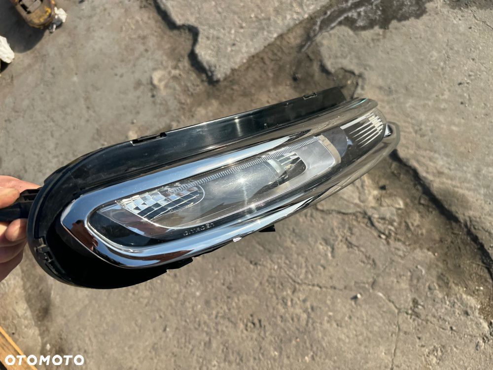 Lampa prawa Citroen c3 III - 2