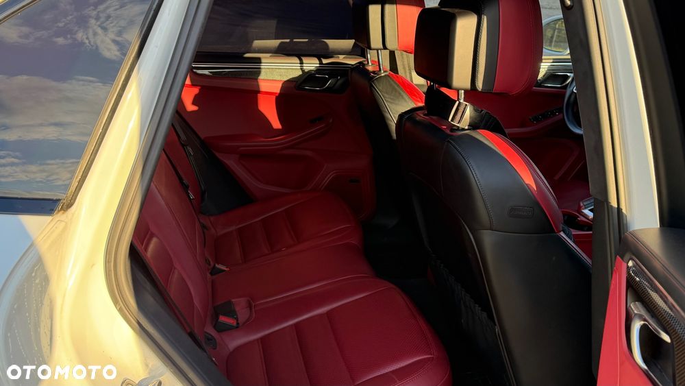 Porsche Macan Turbo Performance - 7