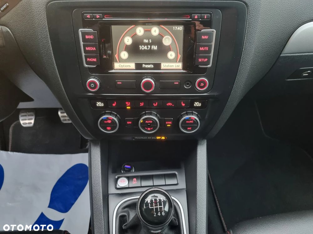 Volkswagen Jetta - 13