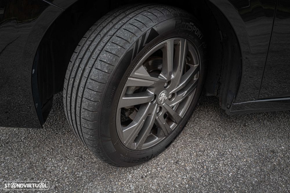 Peugeot 208 1.2 PureTech Active Pack - 9