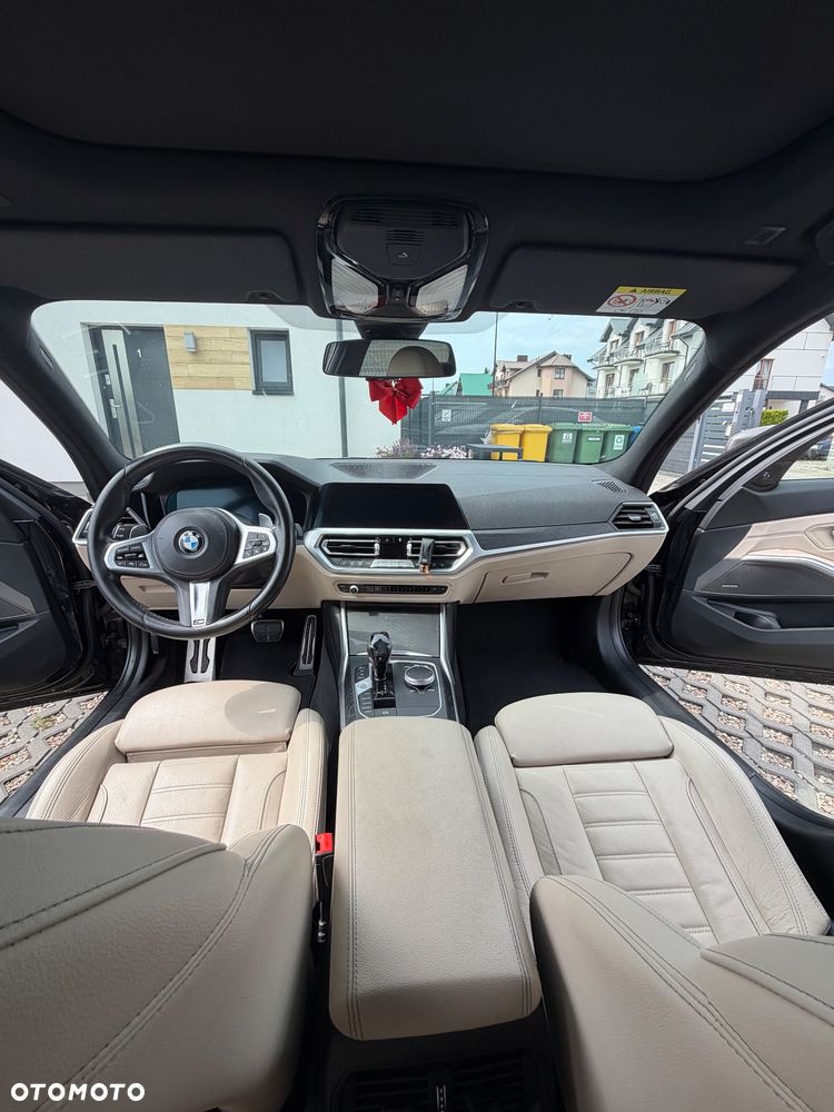 BMW Seria 3 M340i xDrive sport - 9
