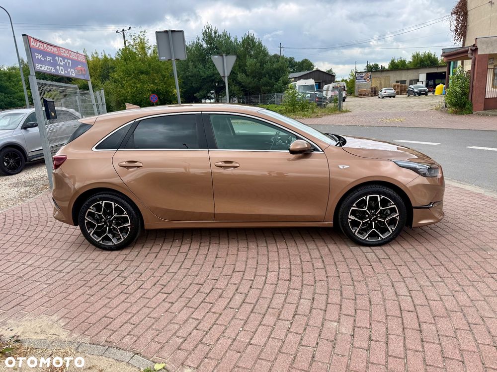Kia Ceed 1.5 T-GDI Business Line Plus - 25